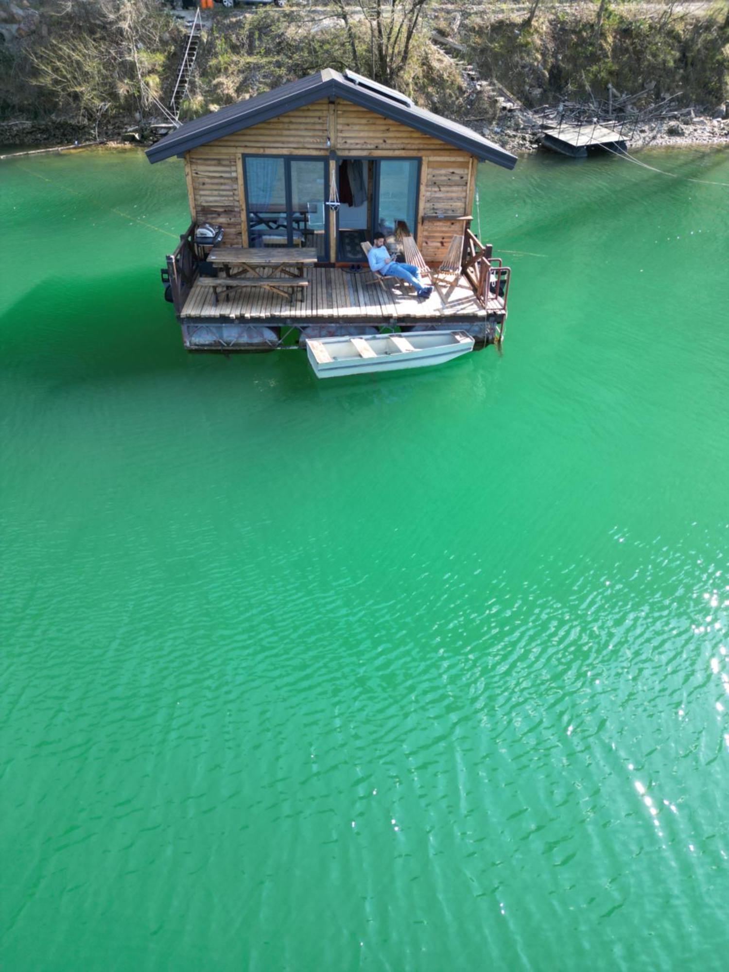 Lake House Perucac Rastiste Exteriör bild